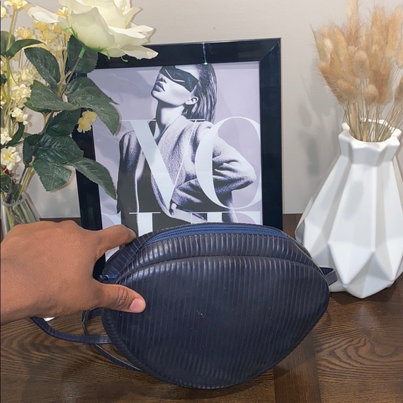 Black ribbed bag - Picture 3 of 5